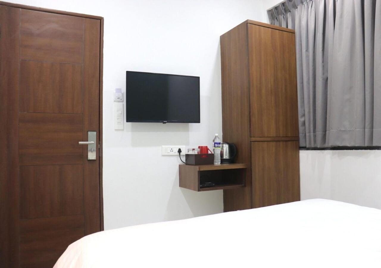 Sharman Suites Πούνε Εξωτερικό φωτογραφία