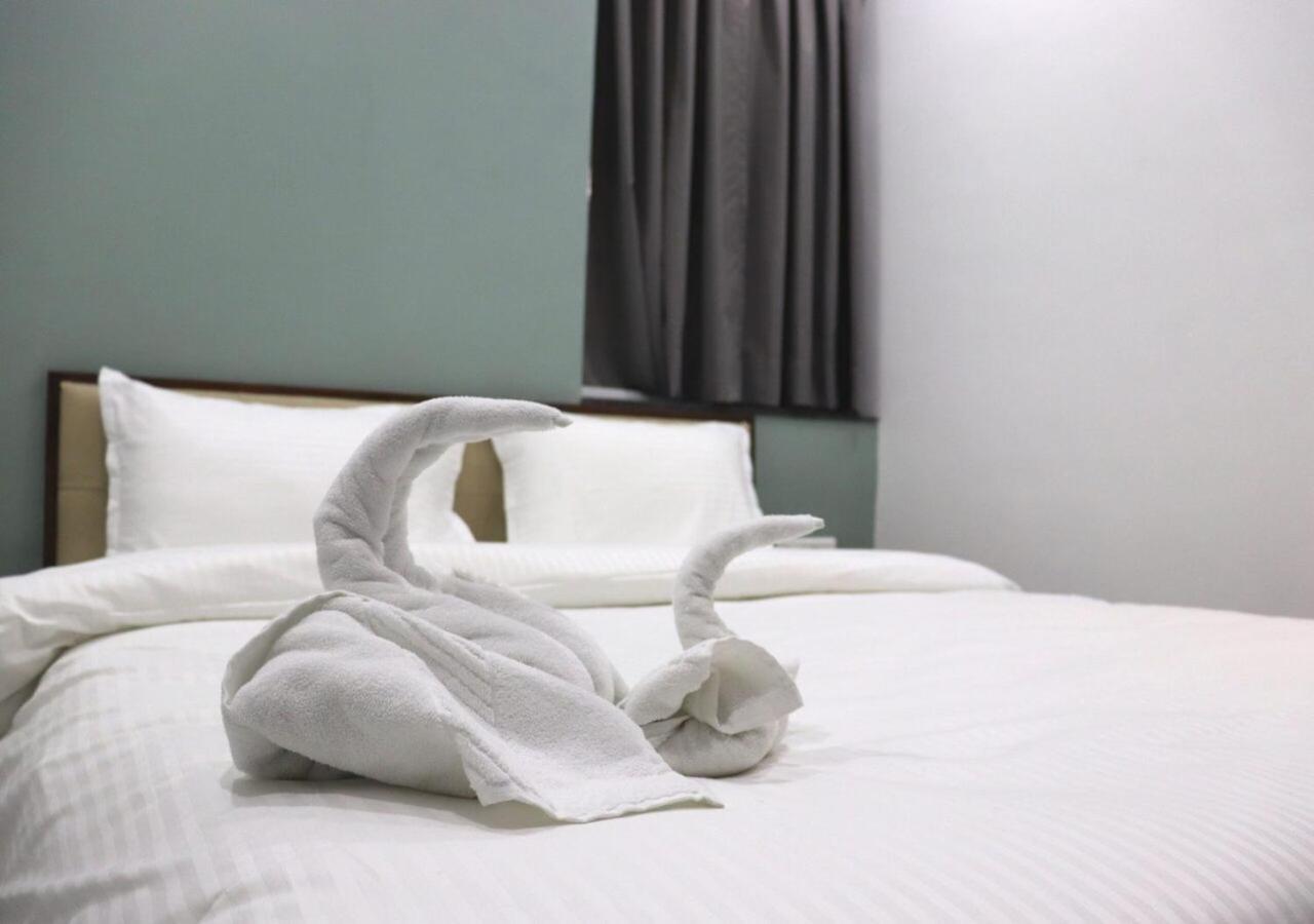 Sharman Suites Πούνε Εξωτερικό φωτογραφία