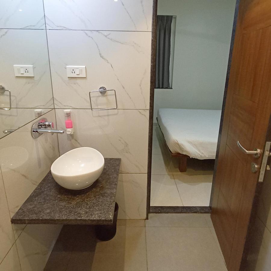 Sharman Suites Πούνε Εξωτερικό φωτογραφία